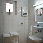 度假居 Comfortable Homes Close To The 罗威