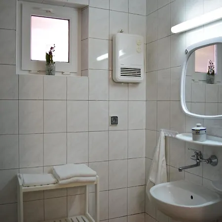 Дом отдыха Comfortable Homes Close To The Ровы