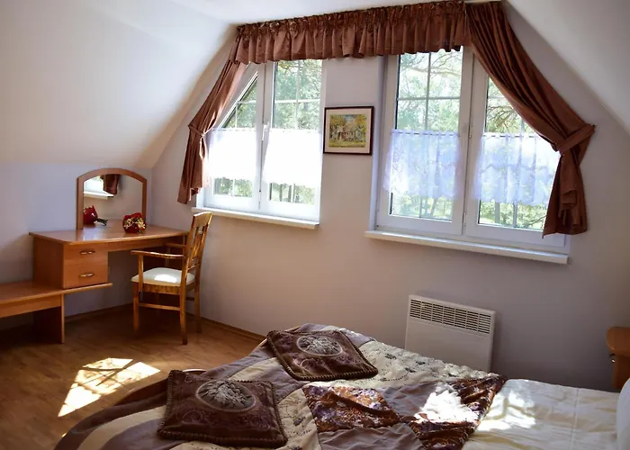 Comfortable Homes Close To The *